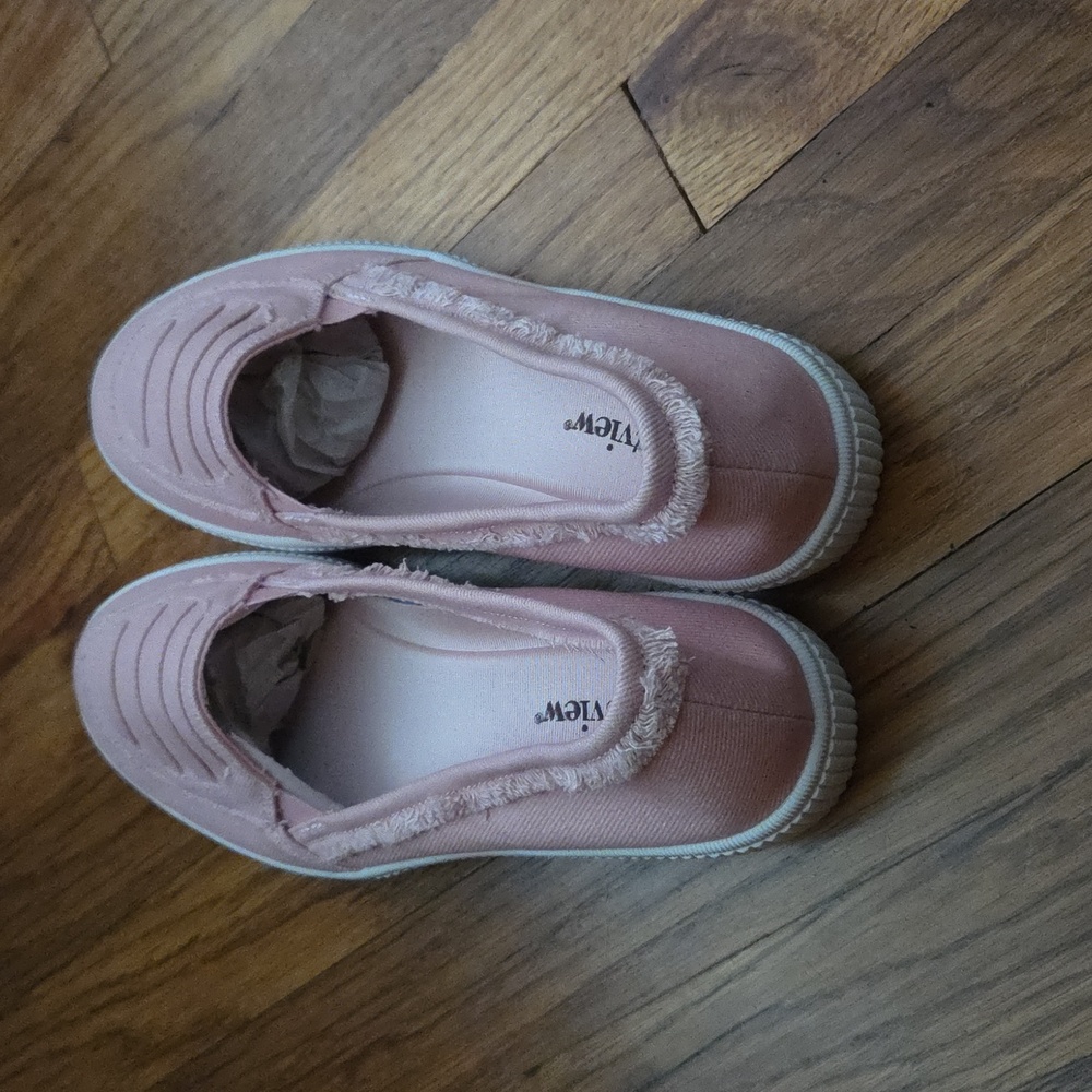 Comfortview Light Pink Women's Canvas Slip-ons 10 NWOB - Picture 9 of 11